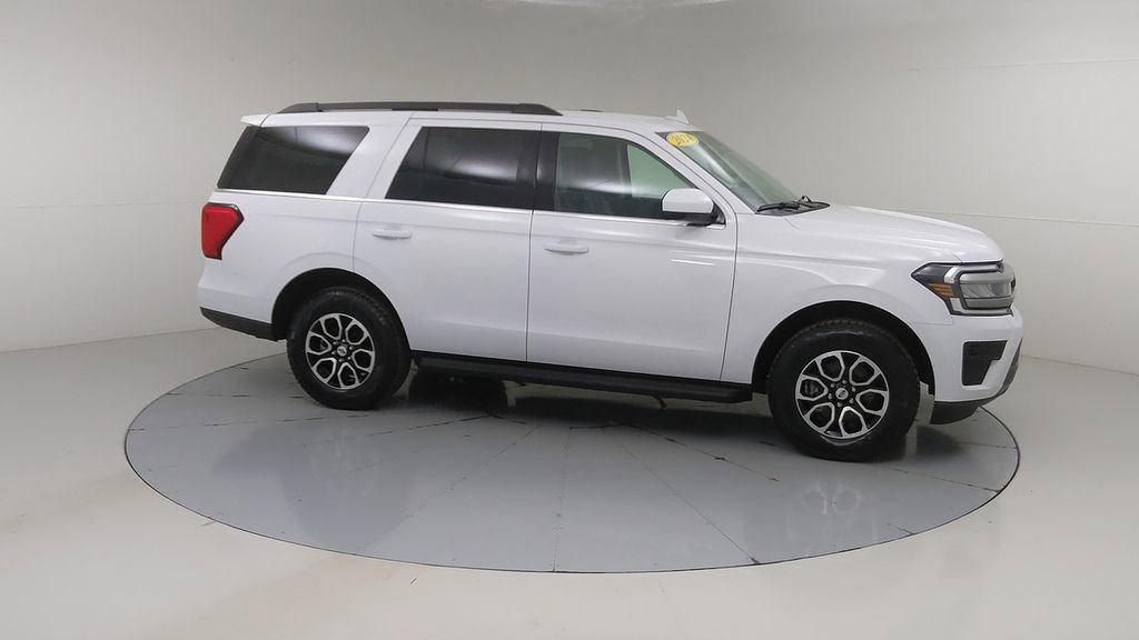 Certified 2024 Ford Expedition XLT image 13