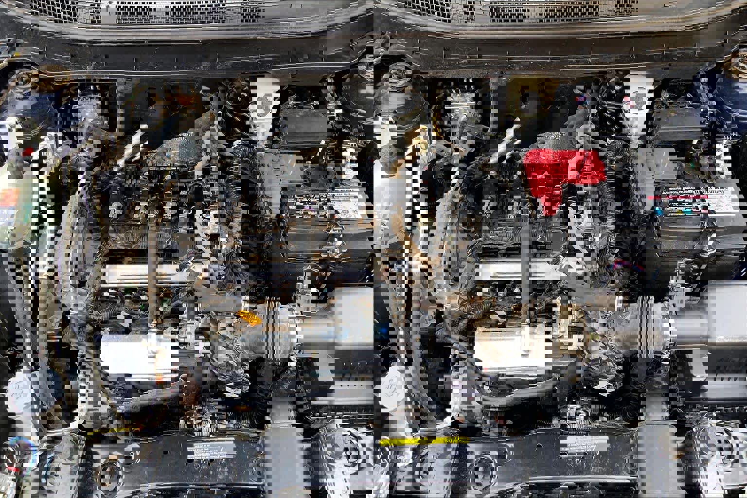 Used 2020 Nissan Kicks SR image 32