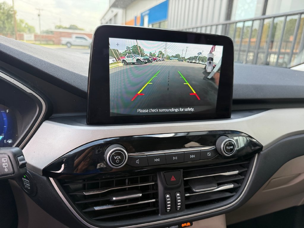 Certified 2022 Ford Escape SEL w/ Technology Package FWD image 17