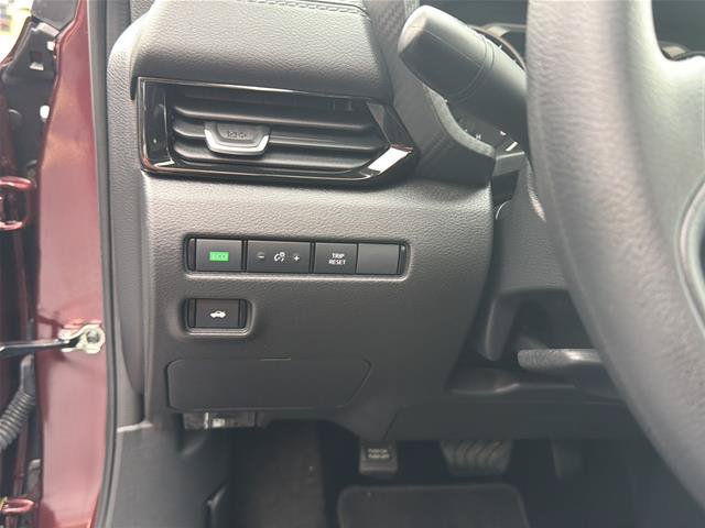 Used 2025 Nissan Sentra SV w/ Trunk Package FWD image 16