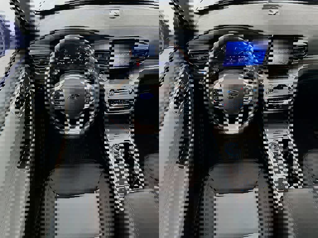 Certified 2022 Ford Explorer XLT w/ Equipment Group 202A image 13