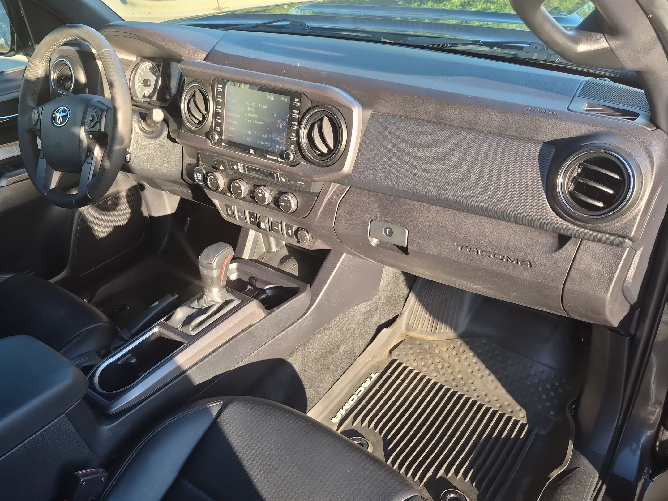 Used 2020 Toyota Tacoma TRD Off-Road w/ TRD Premium Off Road Package AWD/4WD image 37