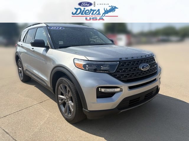 Certified 2024 Ford Explorer XLT w/ Equipment Group 202A AWD/4WD image 8