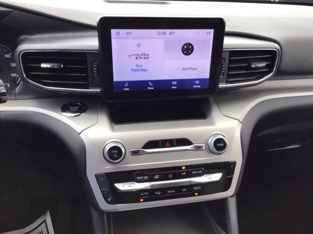 Certified 2023 Ford Explorer XLT w/ Equipment Group 202A AWD/4WD image 13