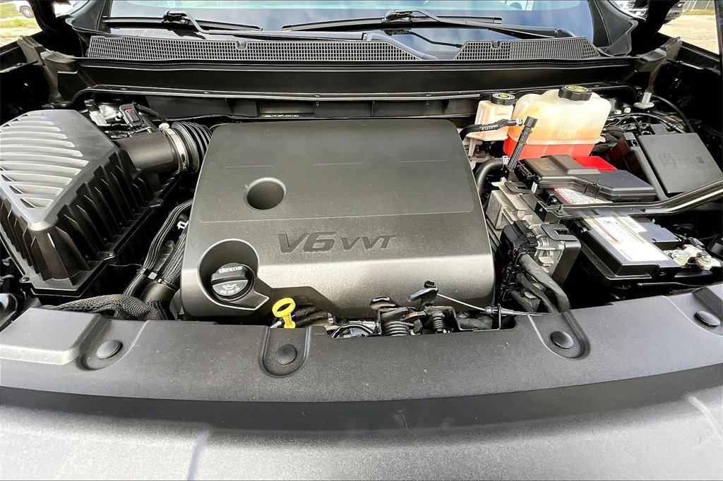 Used 2023 Chevrolet Traverse High Country image 12