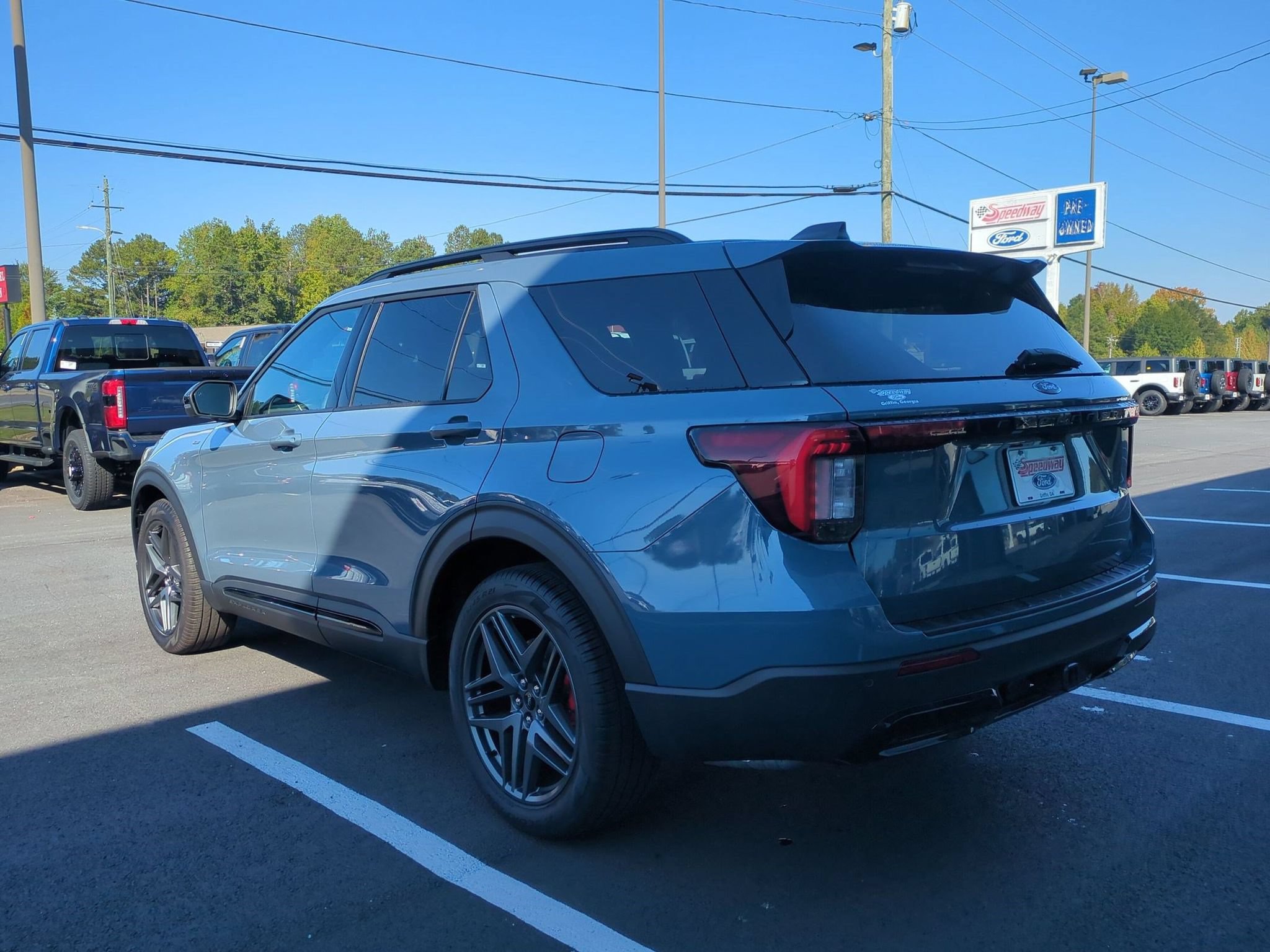 Certified 2026 Ford Explorer ST-Line RWD image 9