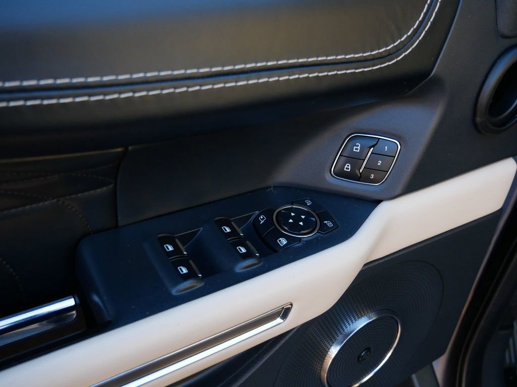 Certified 2023 Ford Expedition Max Platinum AWD/4WD image 18