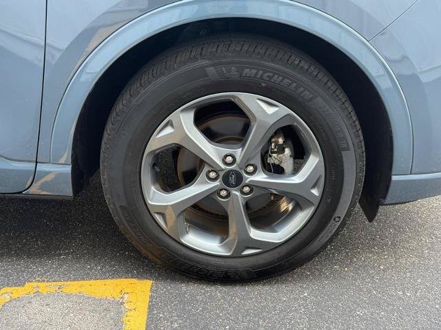 Certified 2024 Ford Escape ST-Line w/ Tech Pack #1 AWD/4WD image 5