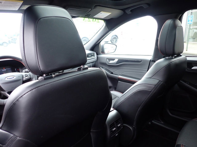 Certified 2023 Ford Escape ST-Line w/ Tech Pack #1 image 15