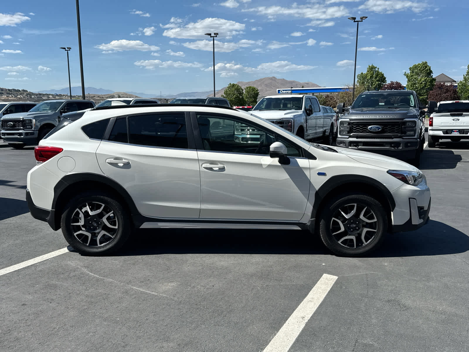 Used 2022 Subaru Crosstrek Hybrid w/ Moonroof Package w/Navigation AWD/4WD image 6