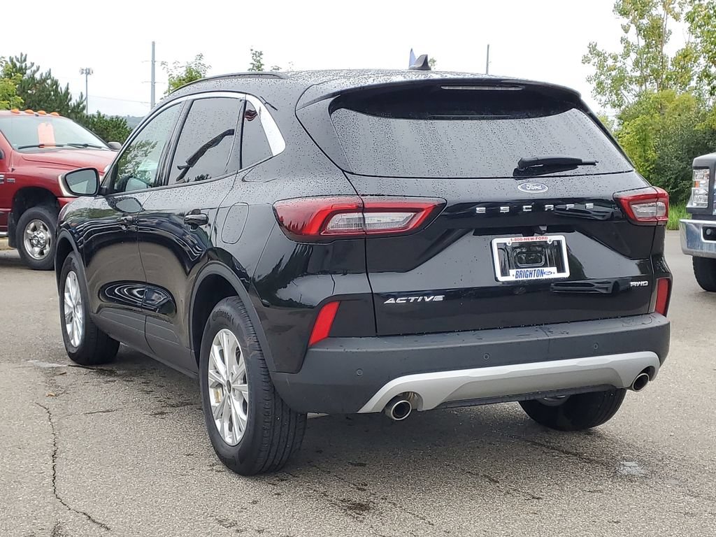 Certified 2024 Ford Escape Active w/ Tech Pack #1 AWD/4WD image 3