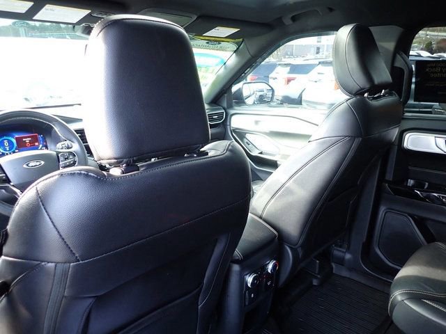 Certified 2021 Ford Explorer ST w/ ST Street Pack image 18
