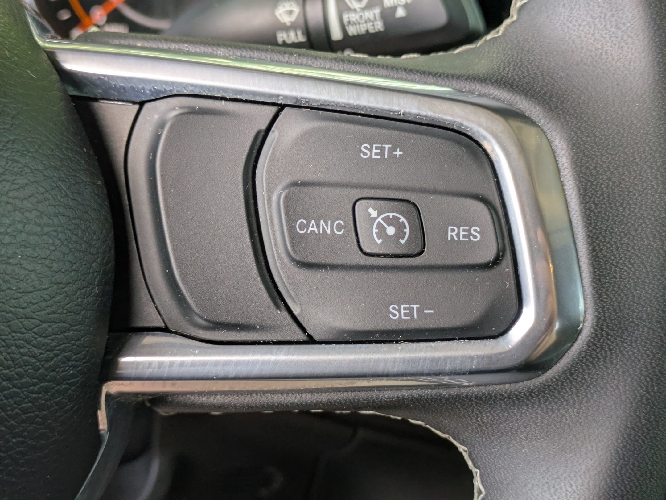 Used 2023 Jeep Gladiator Overland AWD/4WD image 14