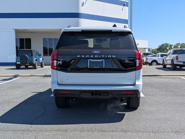 Certified 2025 Ford Expedition Max Active AWD/4WD image 5