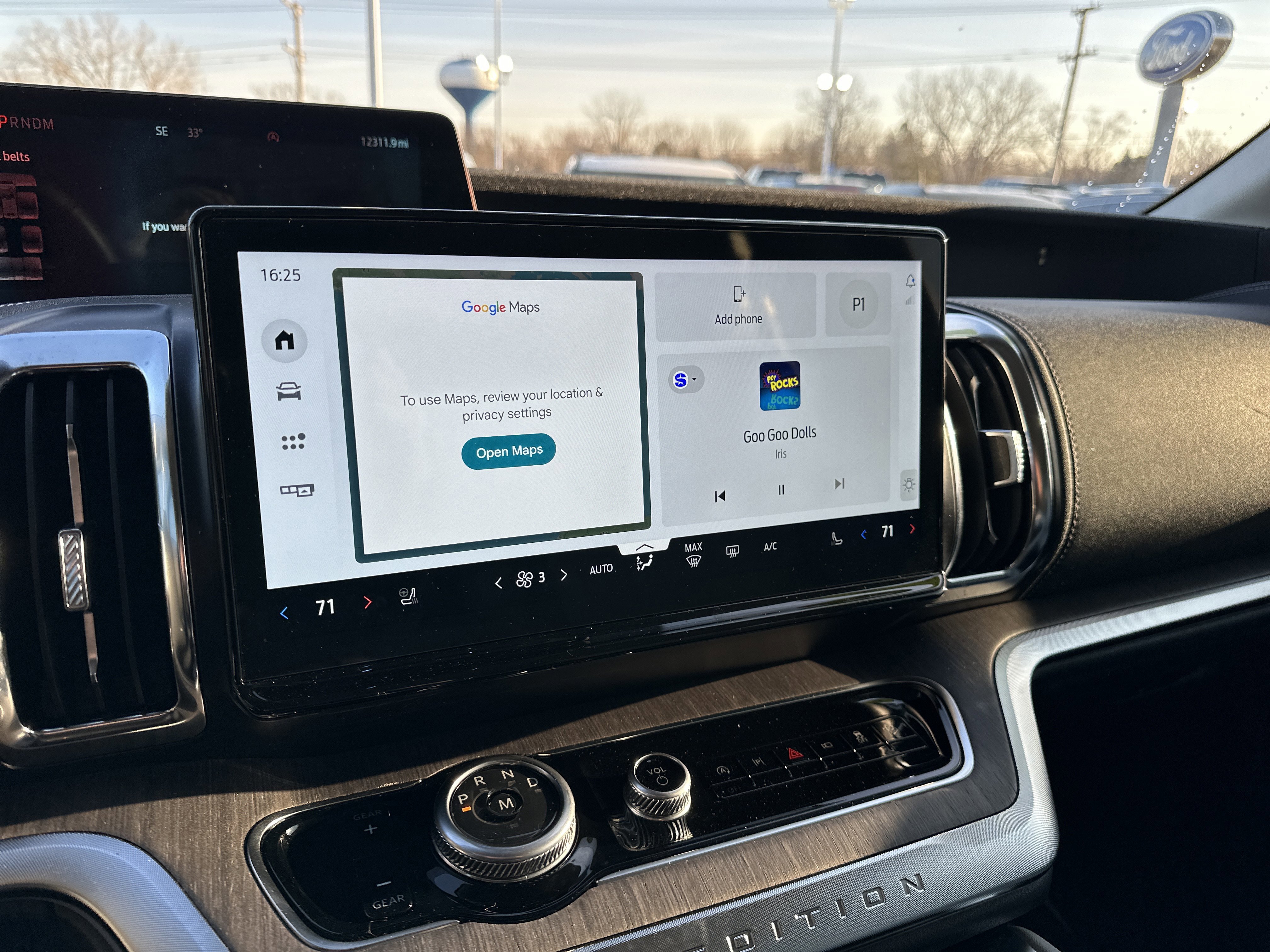 Certified 2025 Ford Expedition Platinum w/ Platinum Ultimate Package image 18