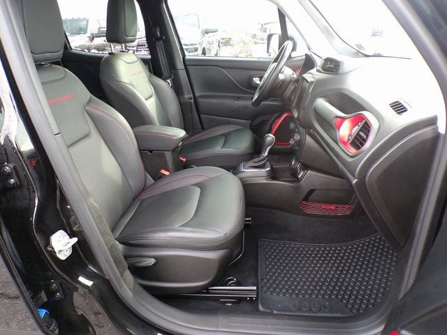 Used 2023 Jeep Renegade Trailhawk w/ Sun/Sound Group image 11