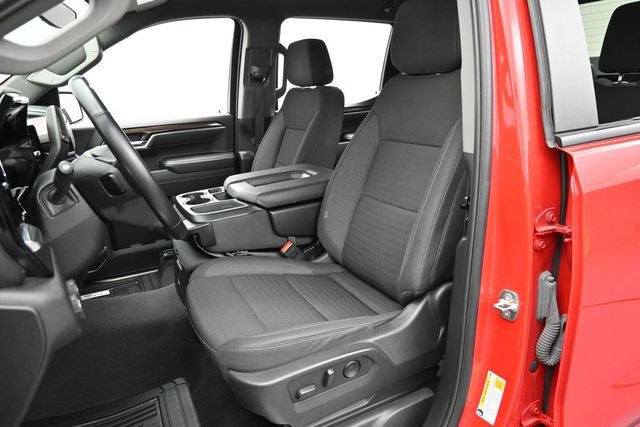 Used 2025 Chevrolet Silverado 1500 LT AWD/4WD image 12