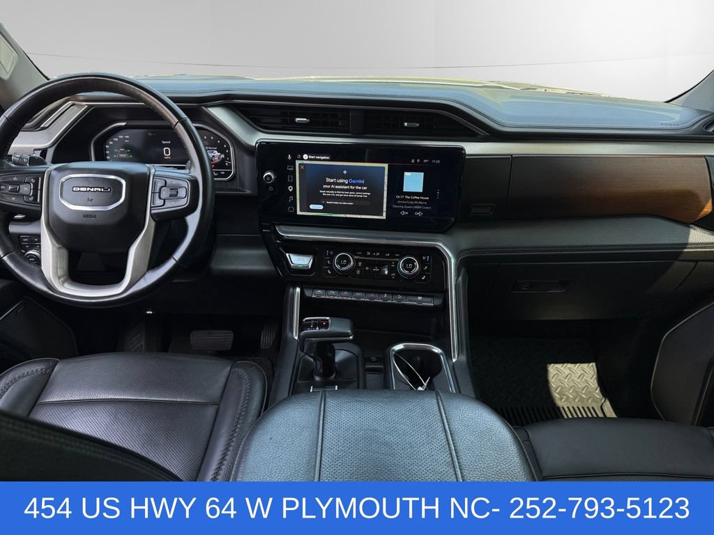 Used 2023 GMC Sierra 1500 Denali w/ Technology Package AWD/4WD image 10