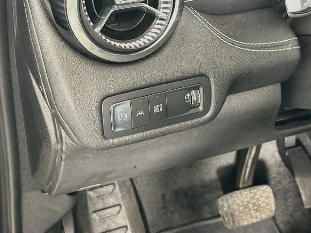 Used 2024 Chevrolet Blazer EV LT AWD/4WD image 17