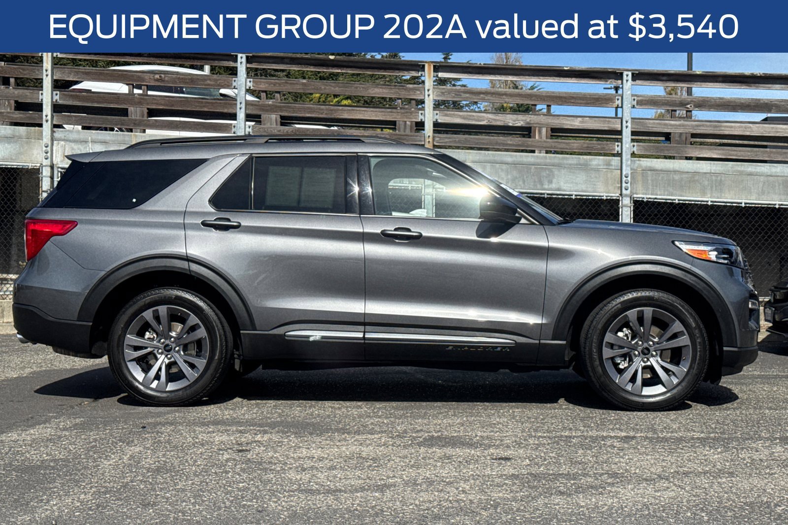 Certified 2023 Ford Explorer XLT w/ Equipment Group 202A AWD/4WD image 4