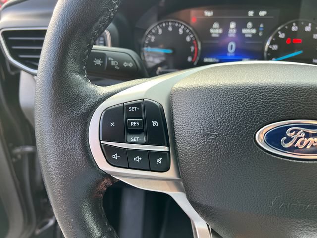 Certified 2022 Ford Explorer XLT w/ Equipment Group 202A AWD/4WD image 16