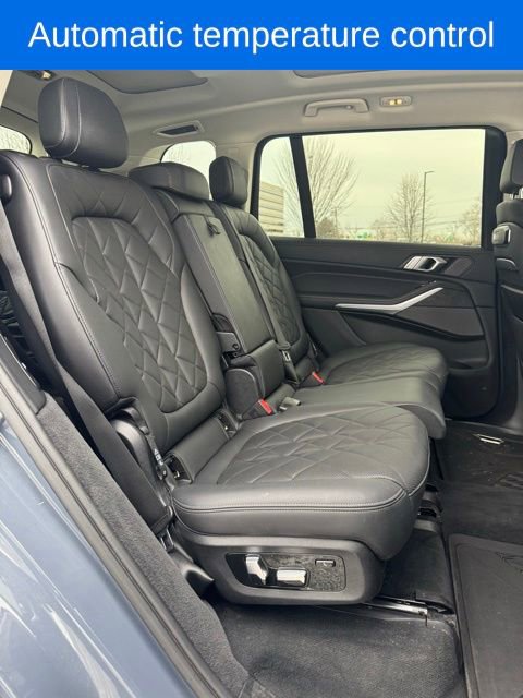 Used 2023 BMW X7 xDrive40i w/ Premium Package image 23