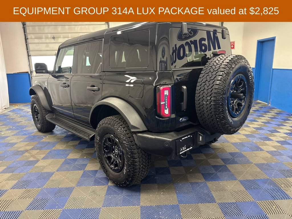 Certified 2025 Ford Bronco Outer Banks w/ Sasquatch Package AWD/4WD image 3