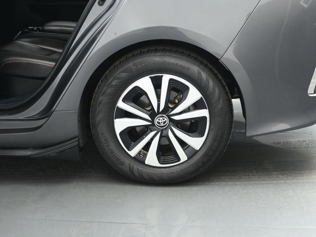 Used 2018 Toyota Prius Prime Plus image 44