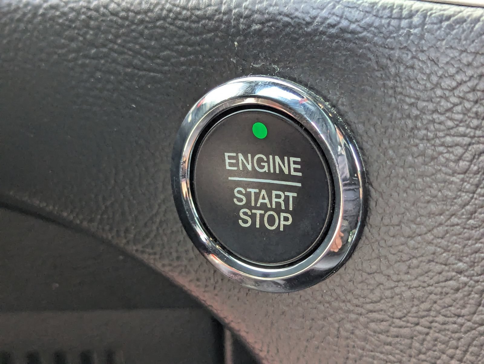 Certified 2022 Ford Edge ST-Line AWD/4WD image 34