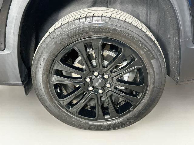 Used 2023 GMC Acadia SLE w/ Elevation Edition FWD image 8