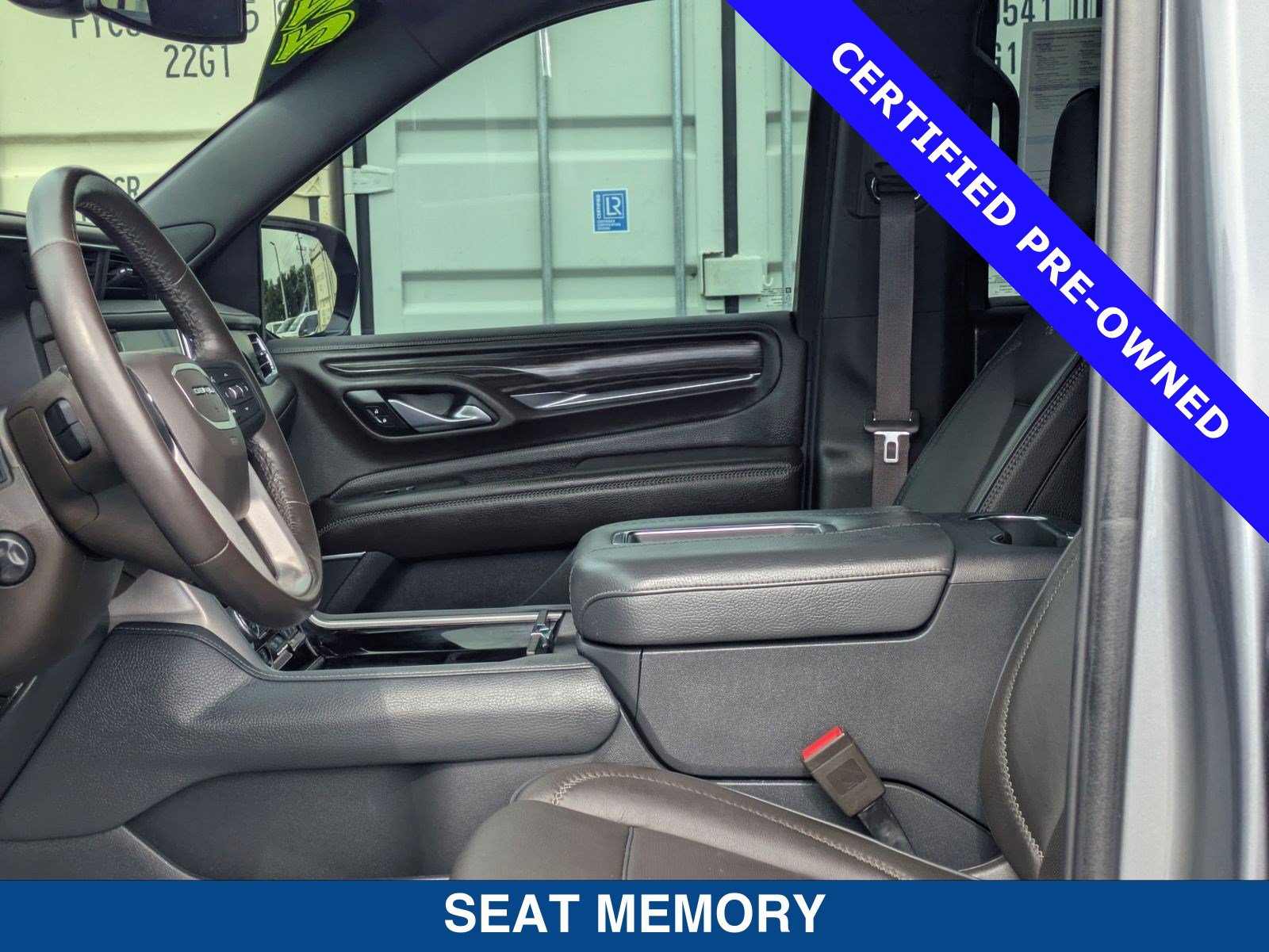 Used 2022 GMC Yukon XL Denali AWD/4WD image 22
