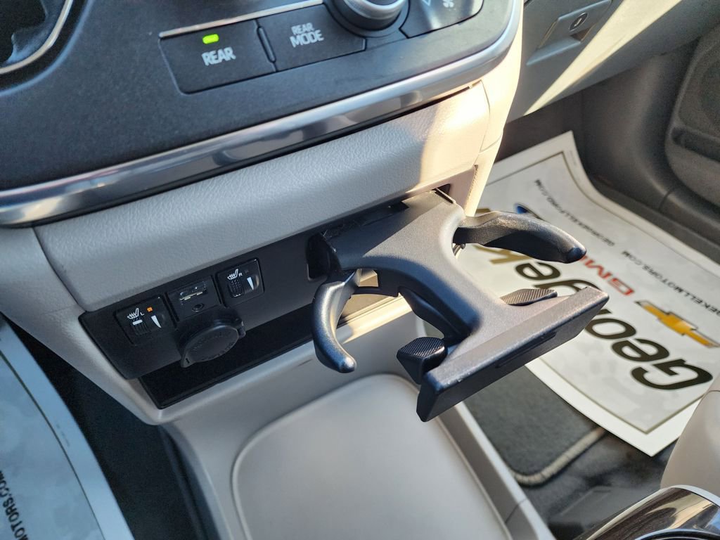 Used 2019 Toyota Sienna XLE image 23