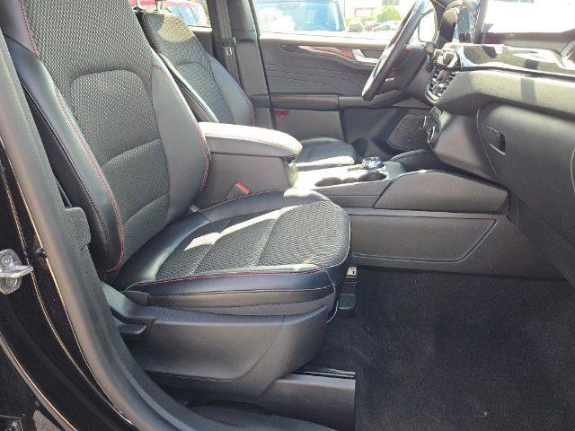 Certified 2024 Ford Escape ST-Line w/ Equipment Group 301A FWD image 6
