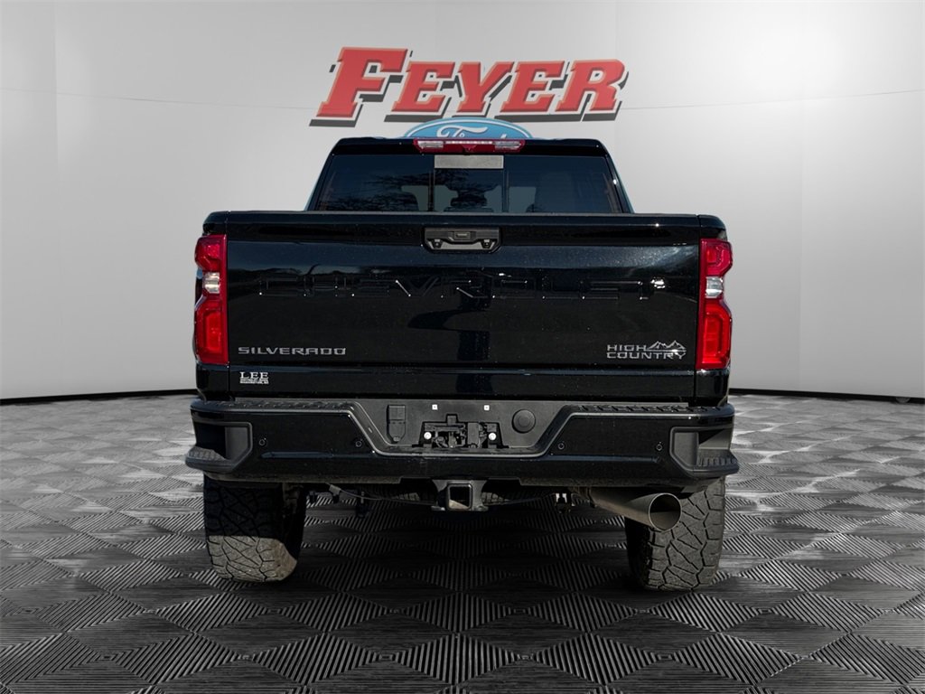 Used 2024 Chevrolet Silverado 2500 High Country image 4