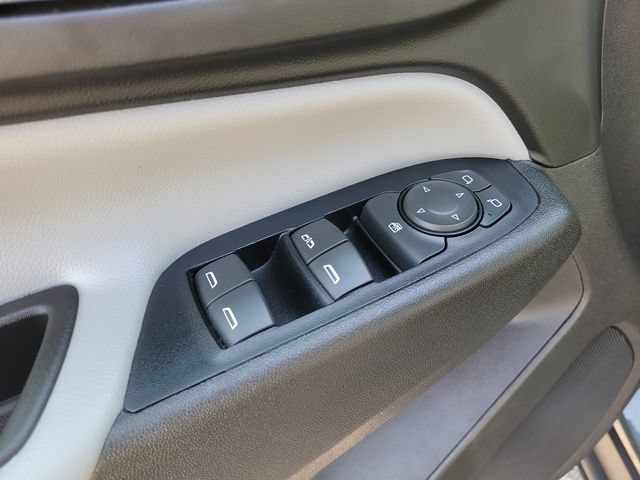 Used 2019 Chevrolet Equinox LS FWD image 23