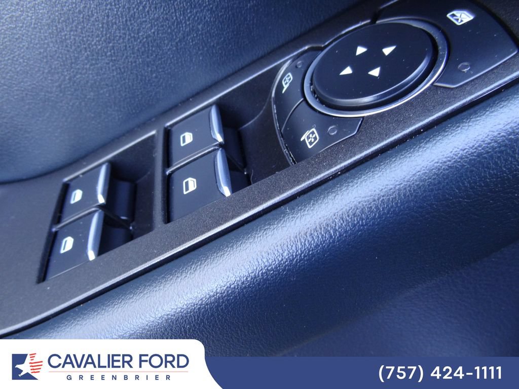 Certified 2025 Ford Explorer ST-Line AWD/4WD image 19