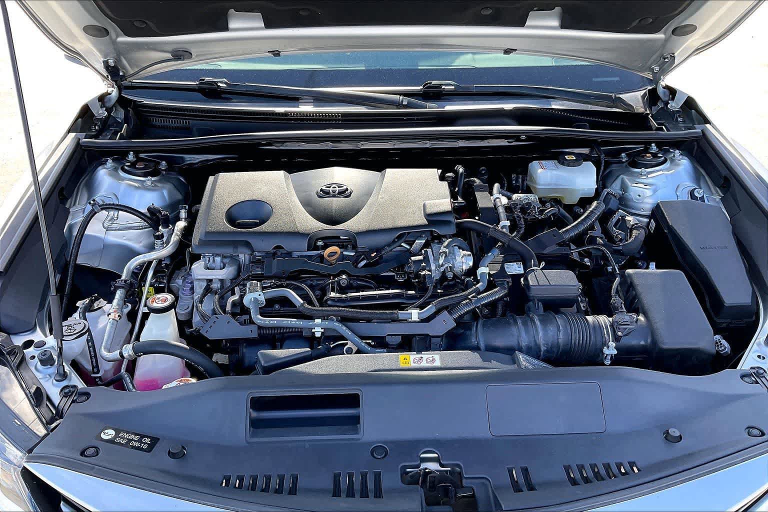 Used 2021 Toyota Camry LE FWD image 9