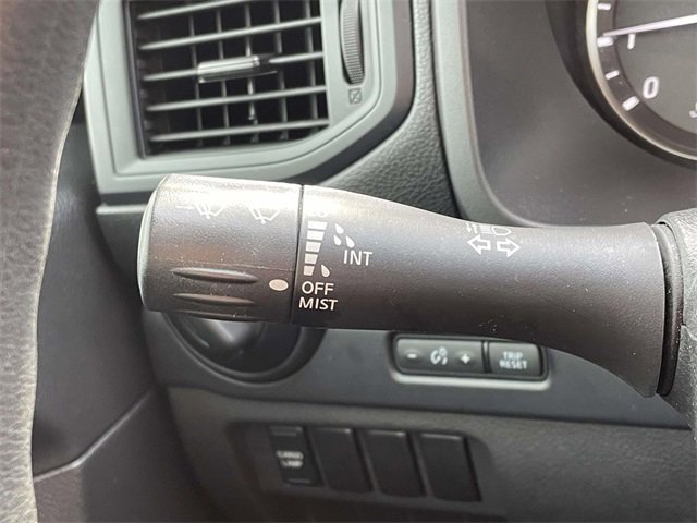 Used 2021 Nissan Titan S w/ S Utility Package image 21