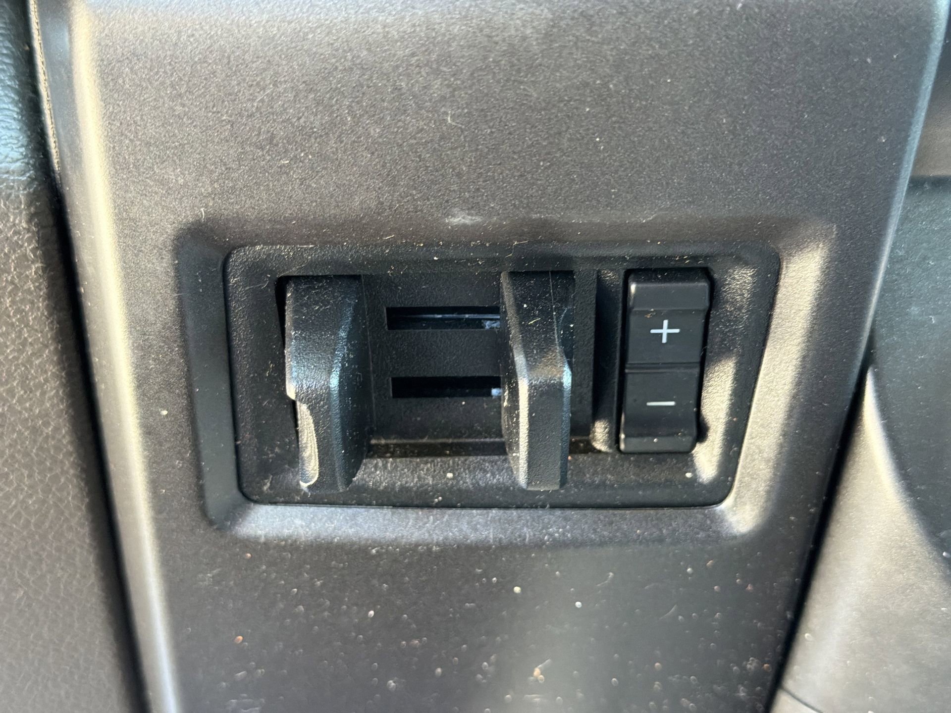 Certified 2021 Ford Expedition Max Limited image 9