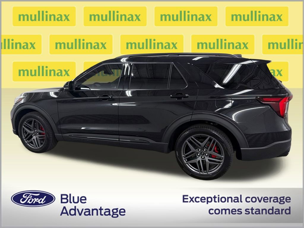 Certified 2025 Ford Explorer ST AWD/4WD image 11