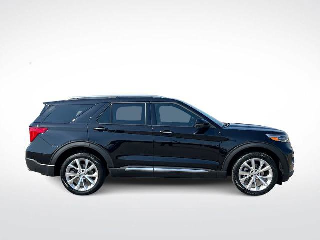 Certified 2023 Ford Explorer Platinum w/ Technology Package AWD/4WD image 9