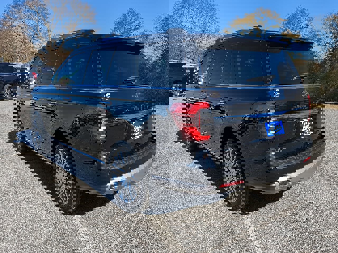 Certified 2024 Ford Expedition Limited image 5