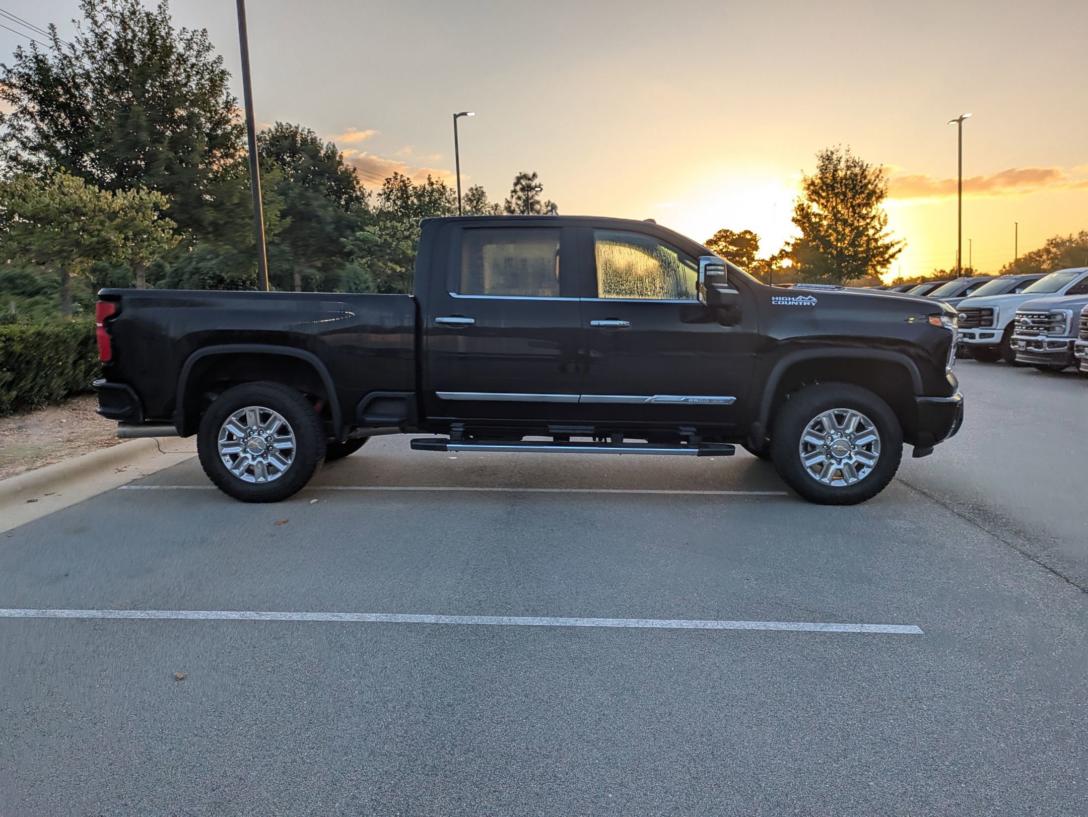 Used 2025 Chevrolet Silverado 2500 High Country w/ Technology Package image 8