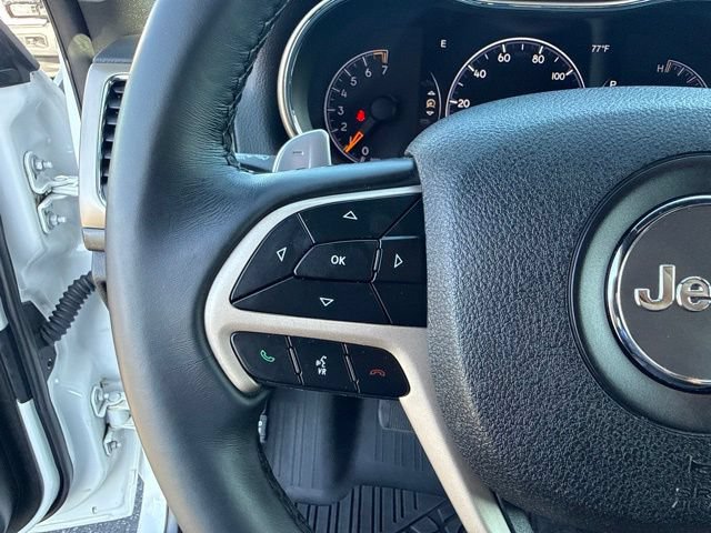 Used 2017 Jeep Grand Cherokee Laredo AWD/4WD image 23