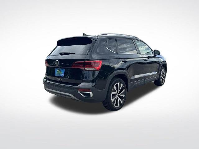 Used 2022 Volkswagen Taos SE FWD image 5