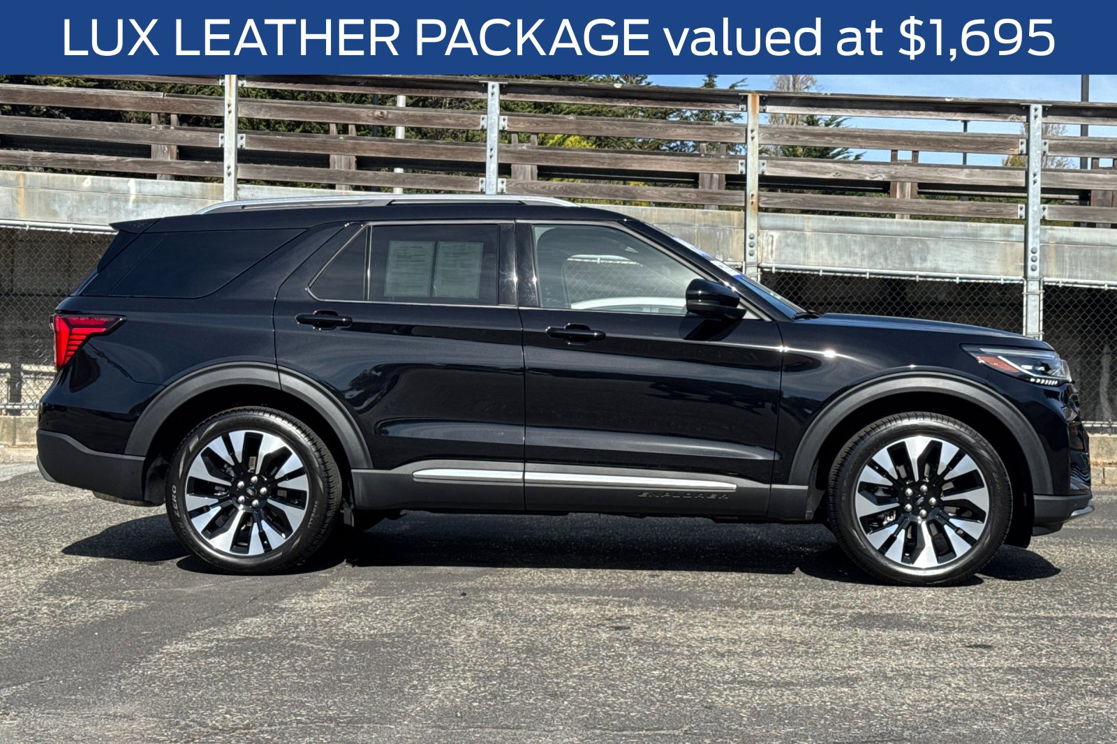 Certified 2026 Ford Explorer Platinum w/ LUX Leather Package AWD/4WD image 4