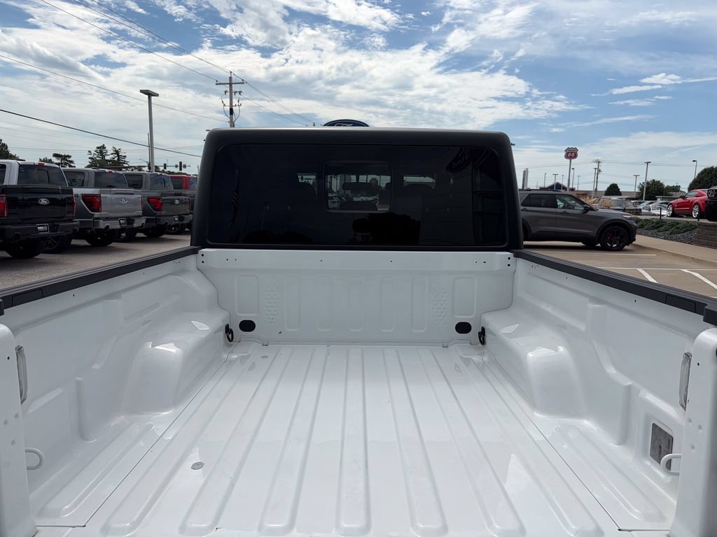 Used 2021 Jeep Gladiator Rubicon AWD/4WD image 14