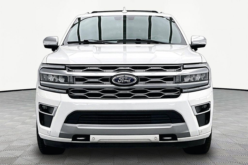 Certified 2023 Ford Expedition Max Platinum AWD/4WD image 3