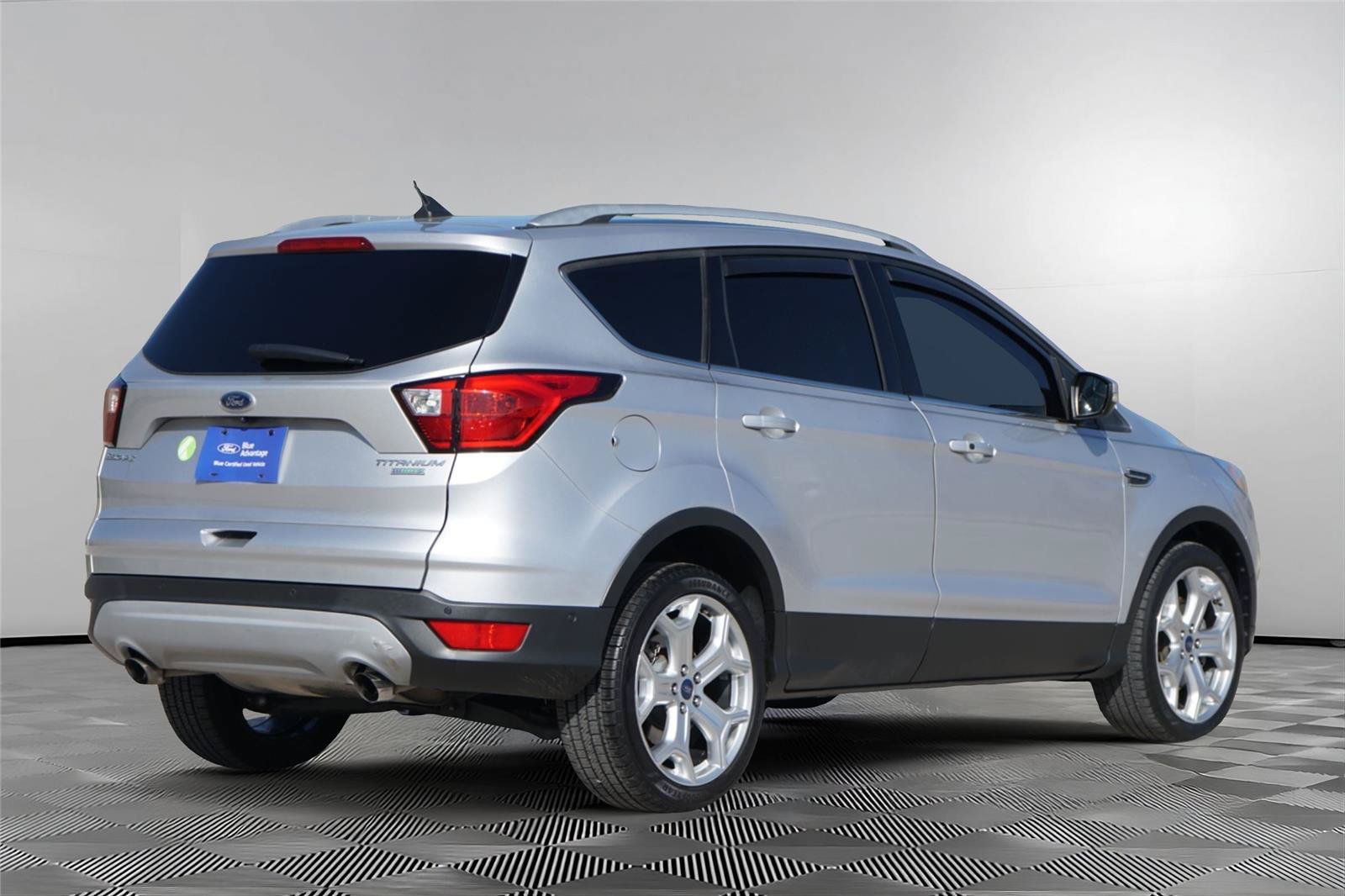 Certified 2019 Ford Escape Titanium FWD image 5