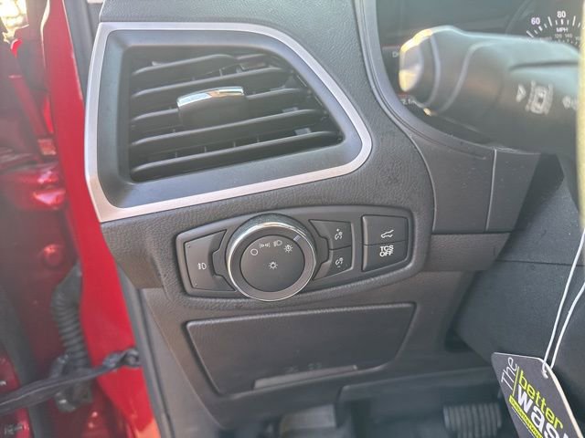 Certified 2022 Ford Edge SEL w/ Sport Appearance Package AWD/4WD image 14